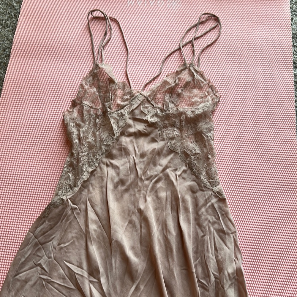 🤎vintage tan lace nightgown🤎